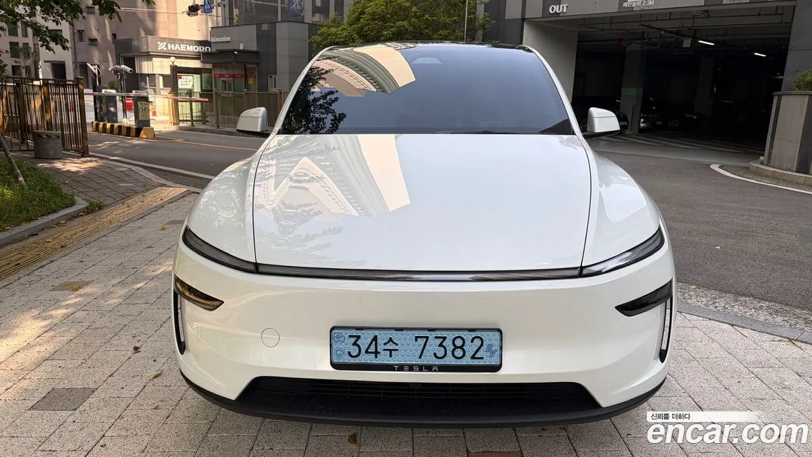 Tesla Model Y — фото 6