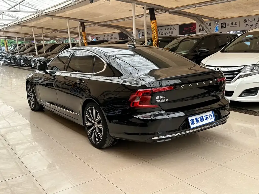 Volvo S90 — фото 6