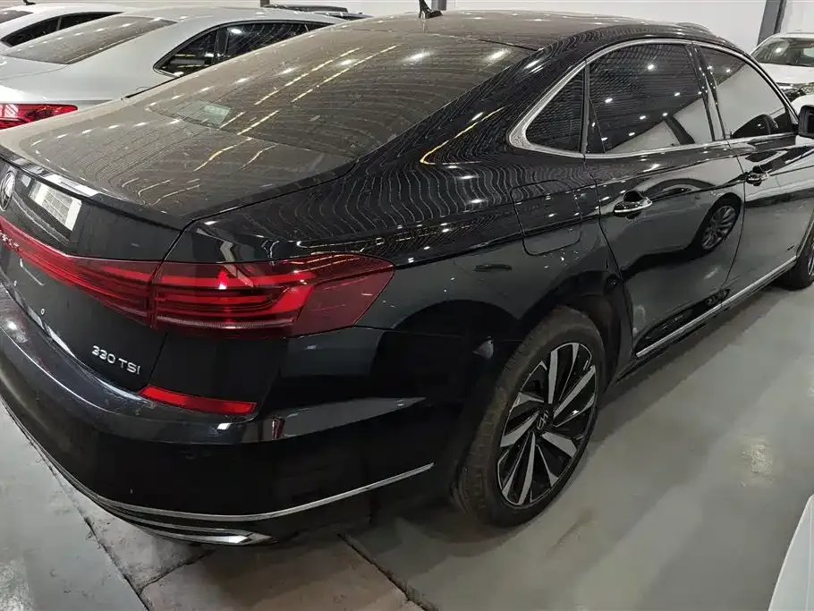 Volkswagen Passat — фото 4