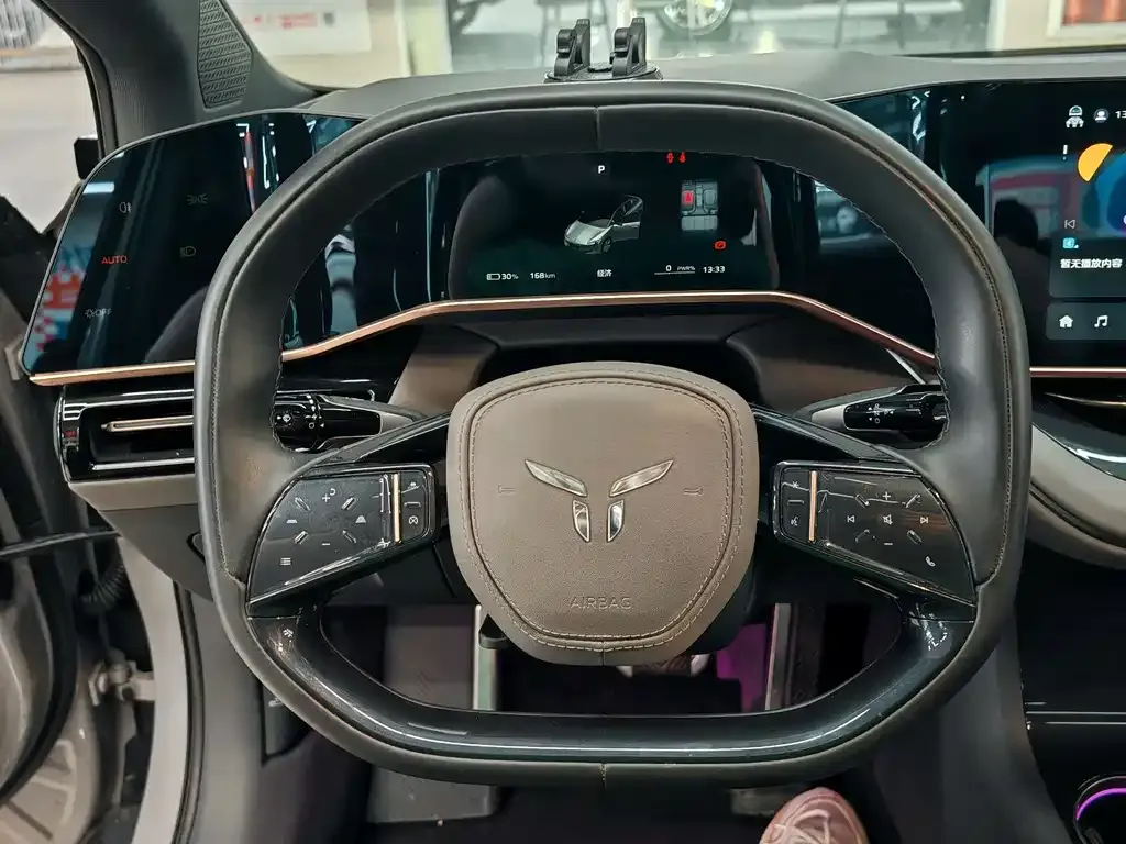 Hongqi EH7 — фото 10