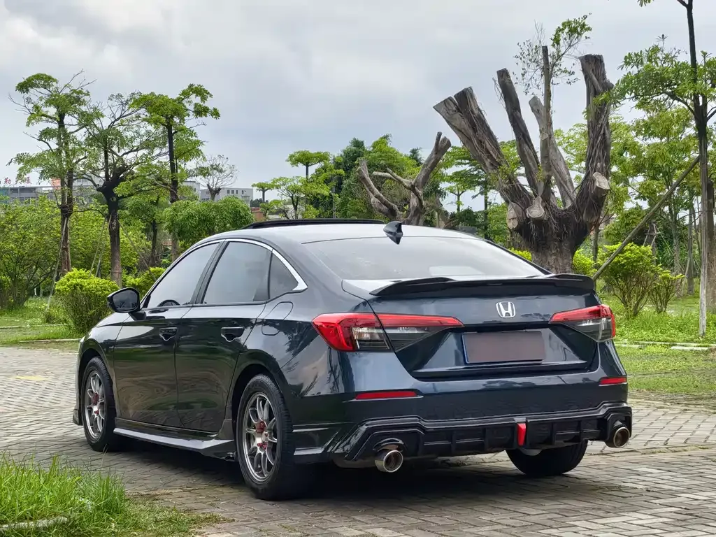 Honda Civic — фото 8