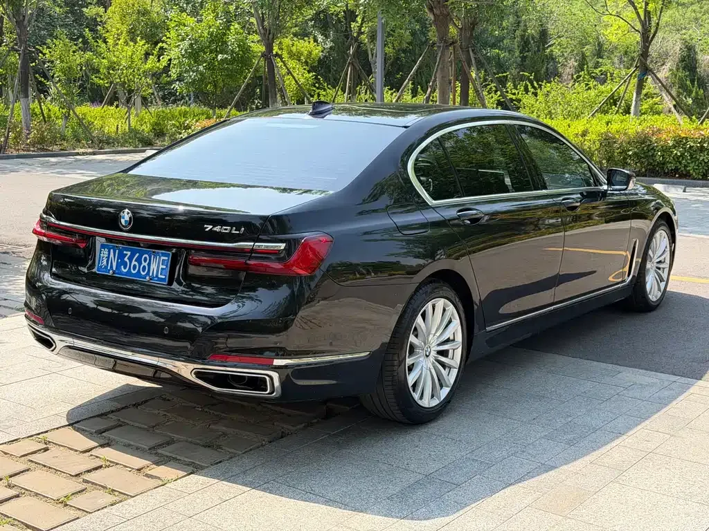 BMW 7 Series 2022 из CN, фото 7
