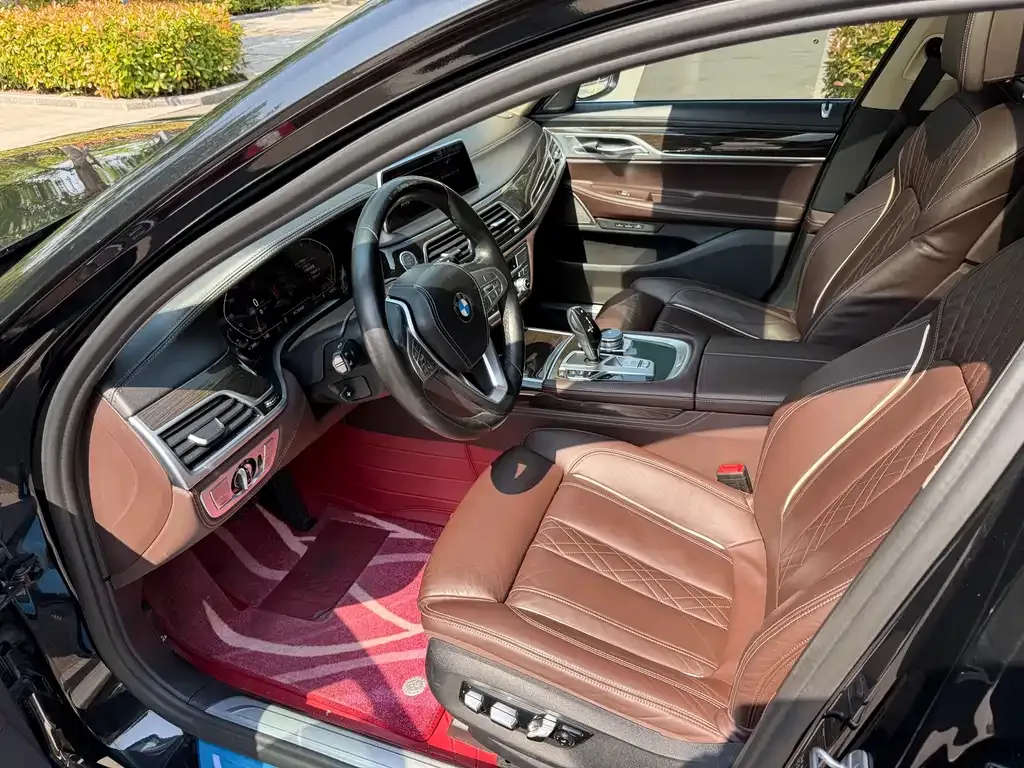 BMW 7 Series 2022 из CN, фото 5