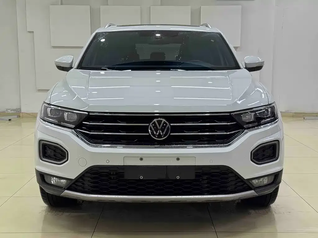 Volkswagen T-Roc — фото 4