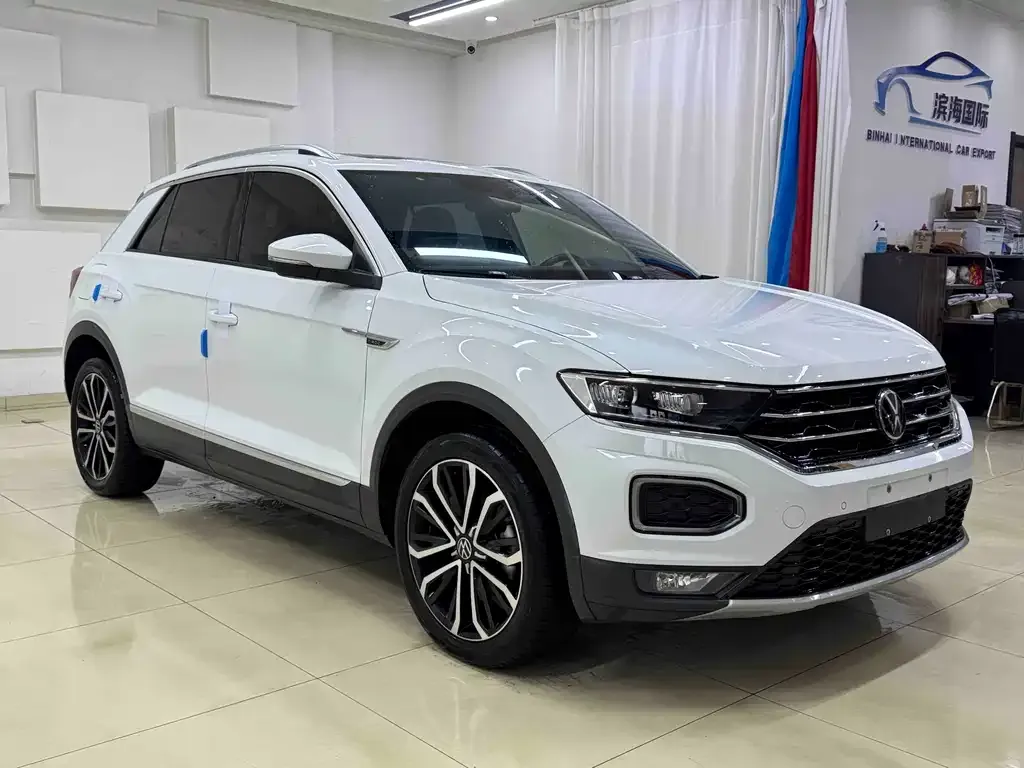 Volkswagen T-Roc — фото 5