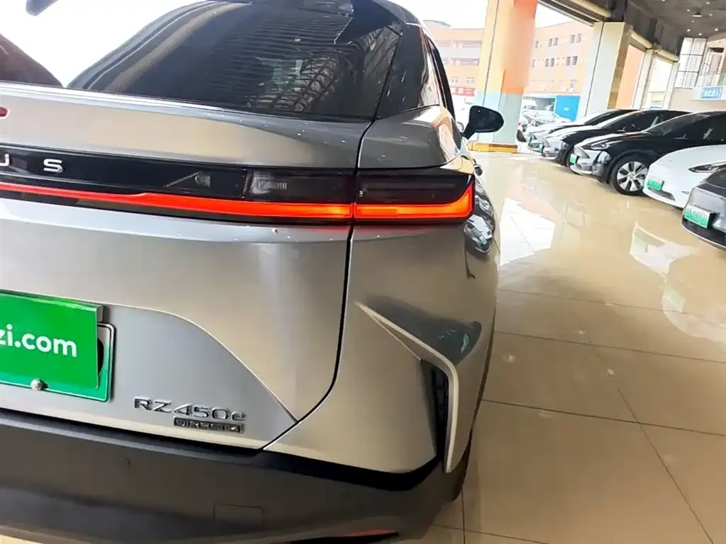 Lexus RZ 2023 из CN, фото 2