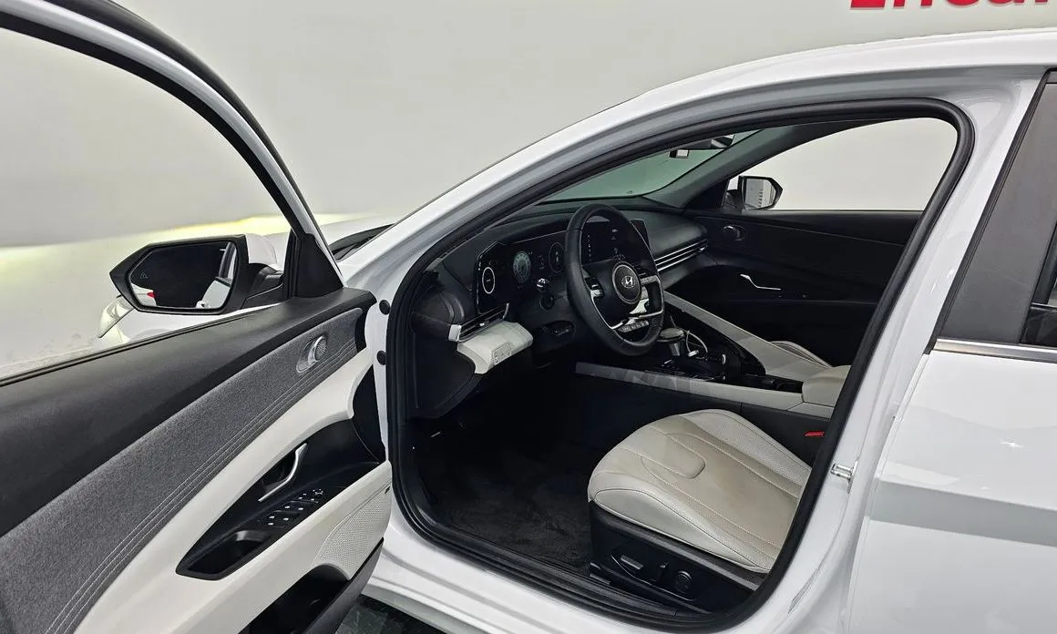 Hyundai AVANTE — фото 8
