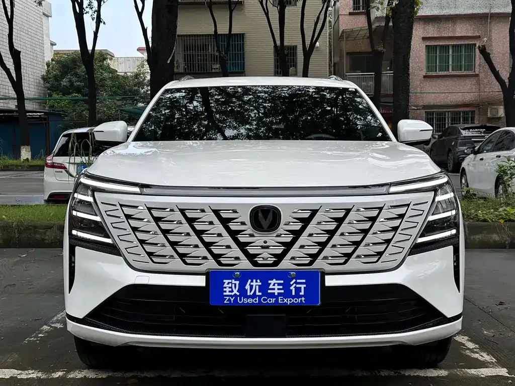 Changan CS75PLUS — фото 4