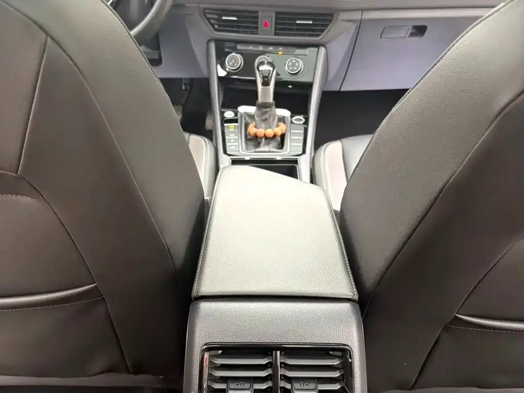 Volkswagen Sagitar 2021 из CN, фото 6