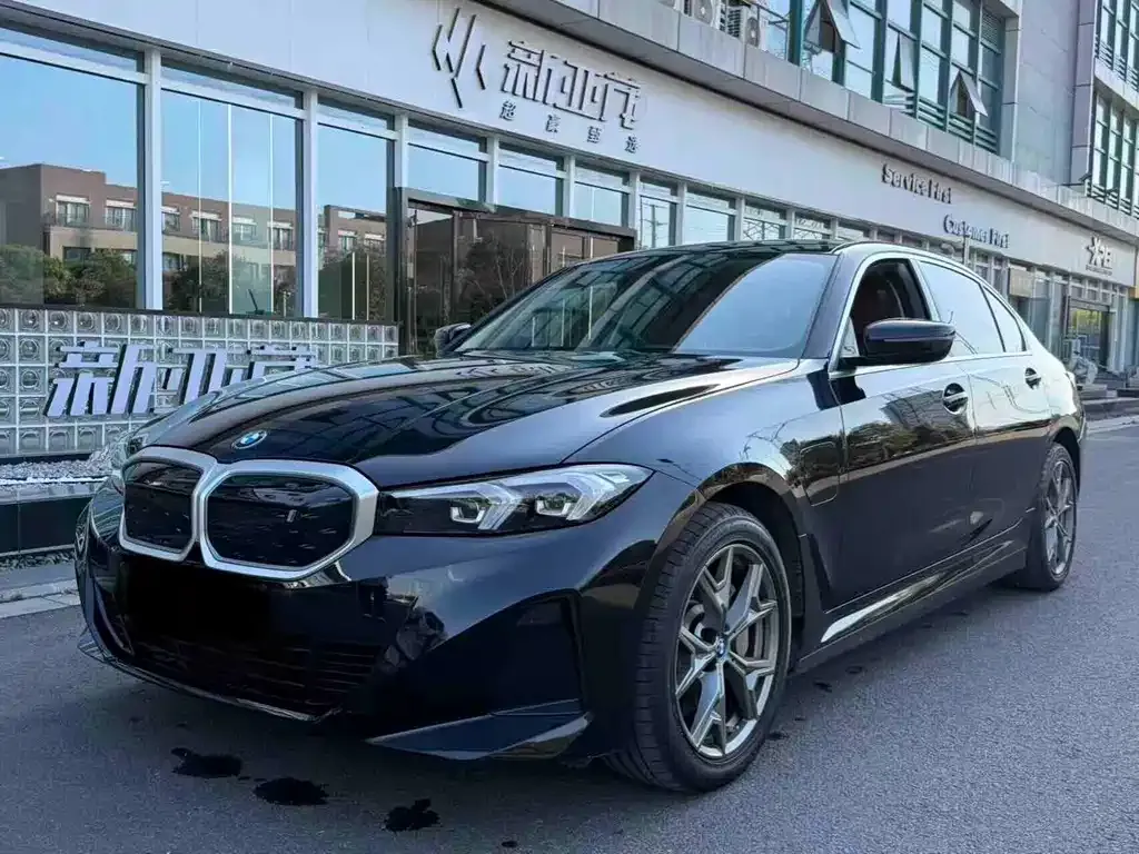 BMW i3 — фото 1