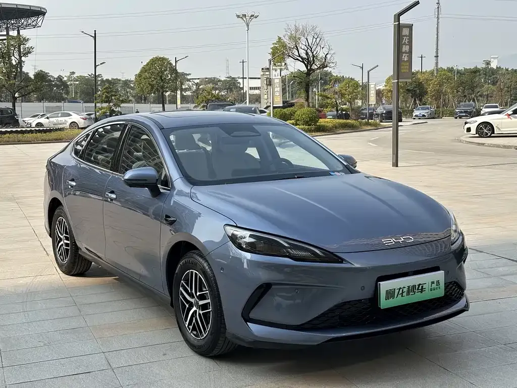 BYD Seal 05 DM-i — фото 8