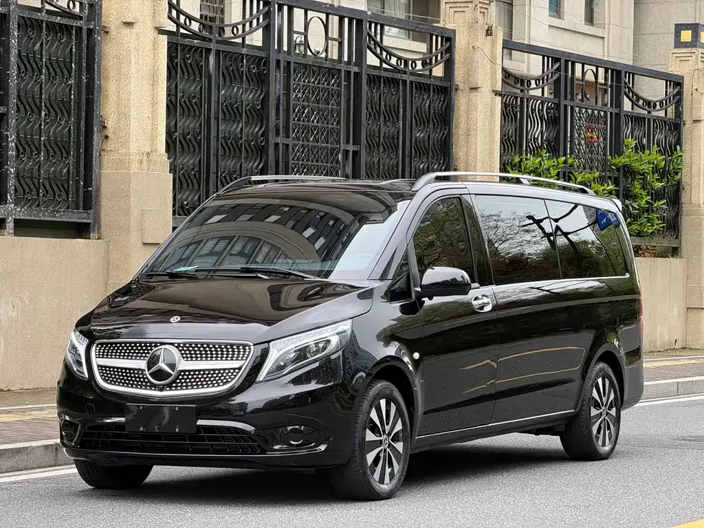 Mercedes-Benz Vito — фото 1