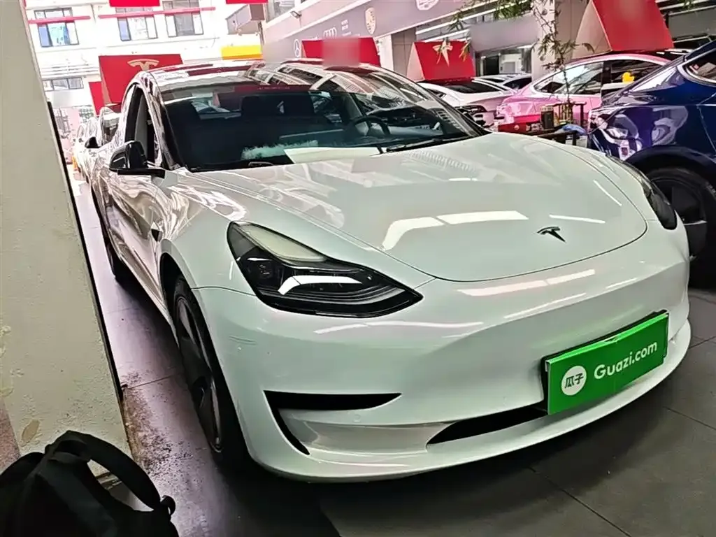 Tesla Model 3 — фото 2