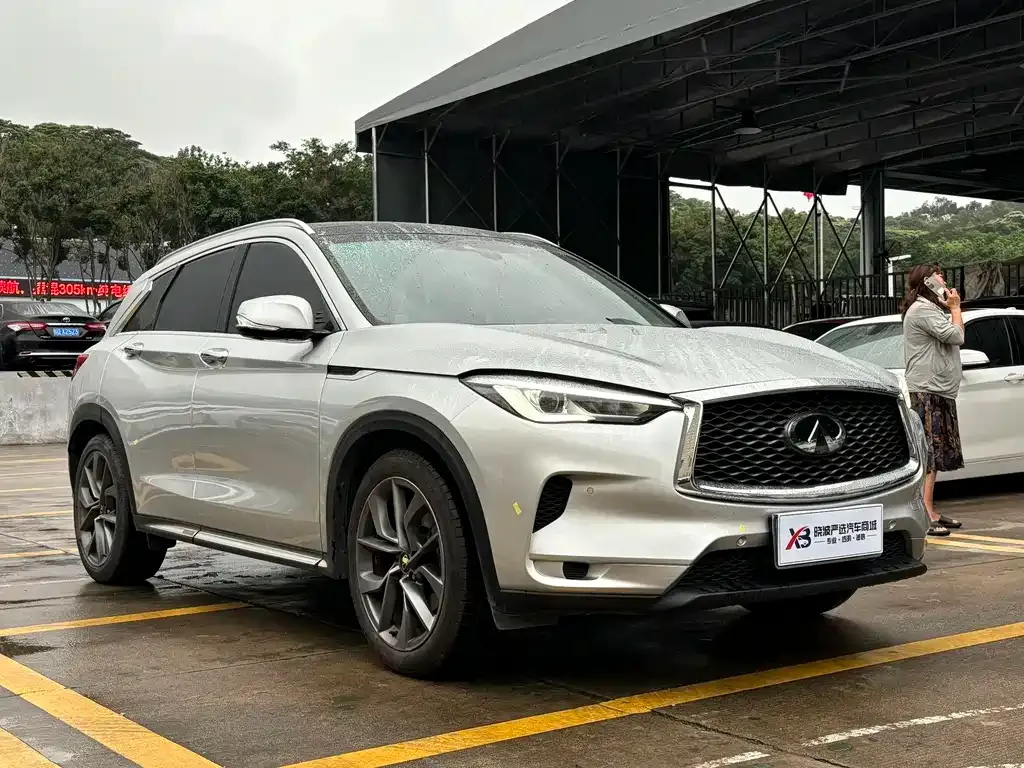 Infiniti QX50 2022 из CN, фото 2