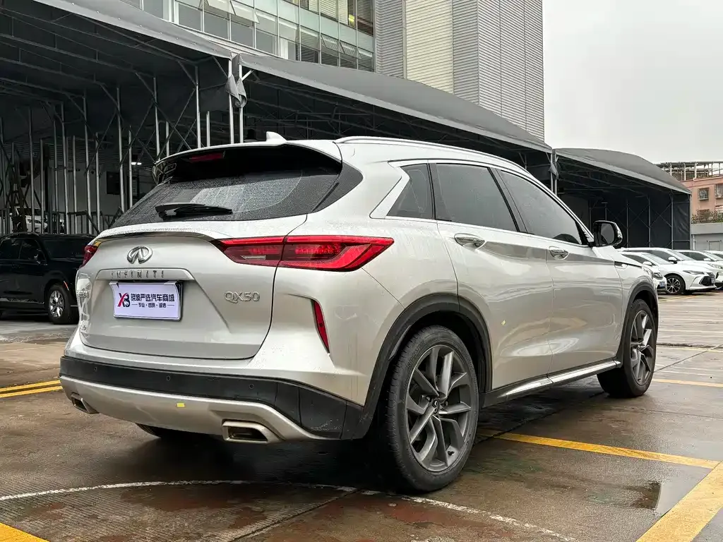 Infiniti QX50 2022 из CN, фото 7