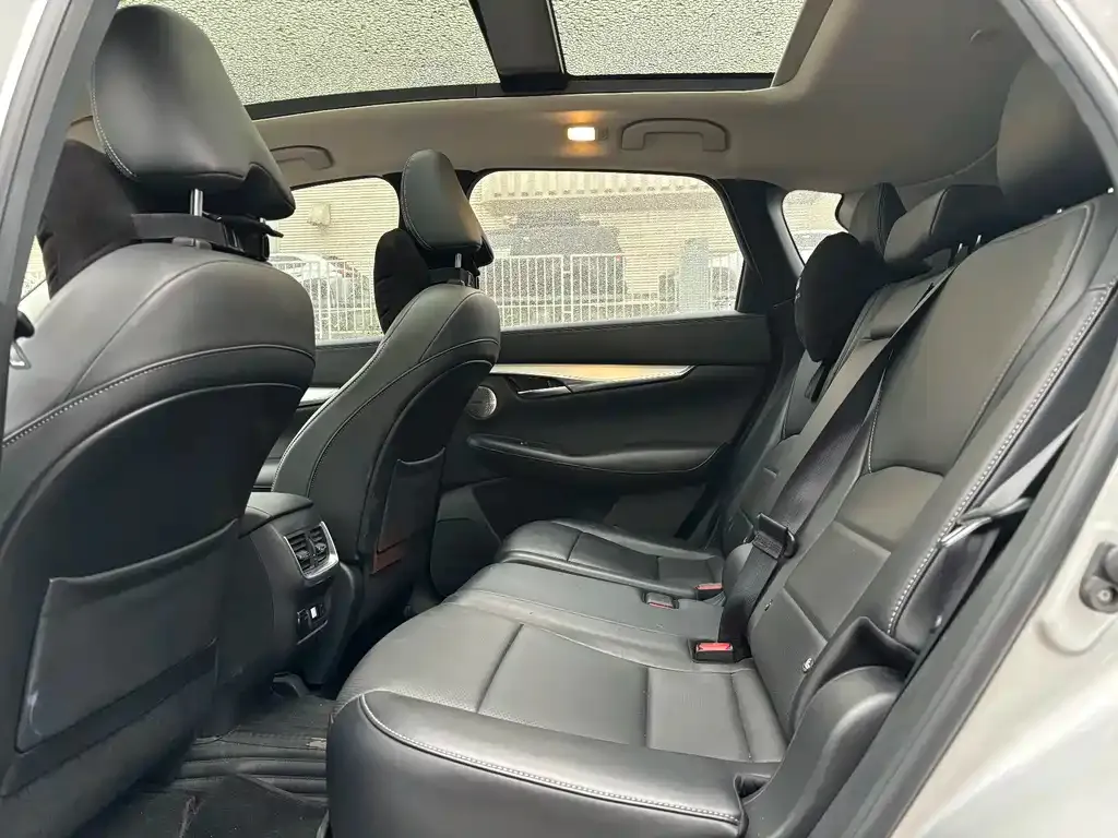 Infiniti QX50 2022 из CN, фото 9