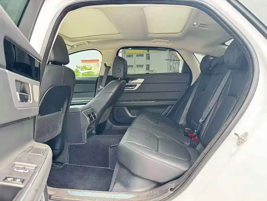 Jaguar XFL 2021 из CN, фото 4