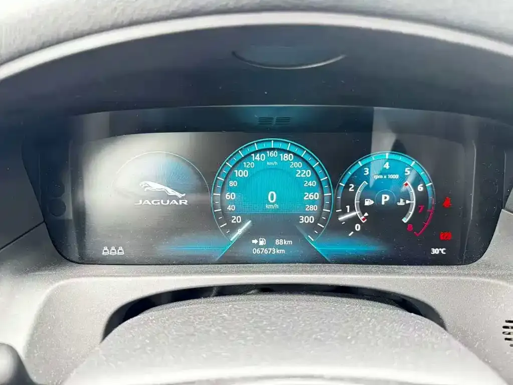 Jaguar XFL 2021 из CN, фото 7