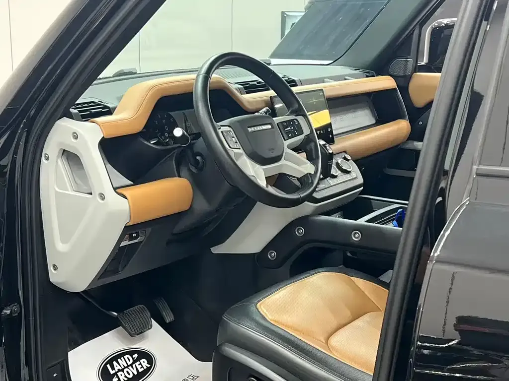 Land Rover Defender 2023 из CN, фото 2