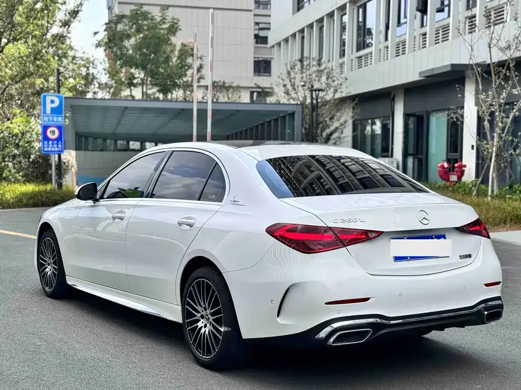Mercedes-Benz C-Class — фото 2