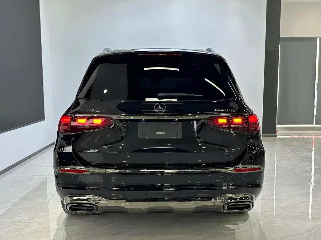 Mercedes-Benz GLS — фото 8