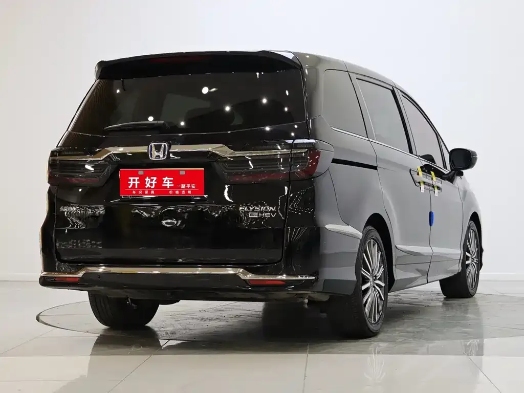 Honda Elysion 2023 из CN, фото 5