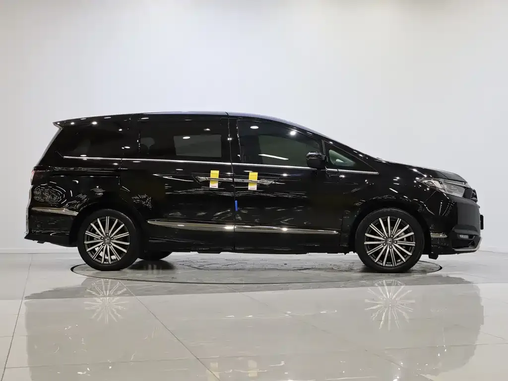 Honda Elysion 2023 из CN, фото 8
