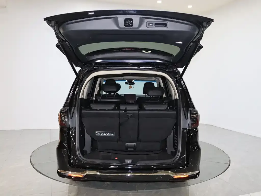 Honda Elysion 2023 из CN, фото 4