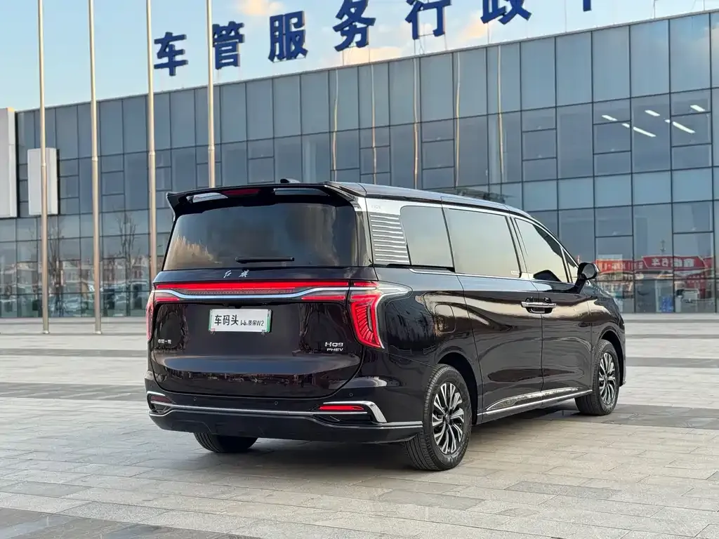 Hongqi HQ9 PHEV — фото 7