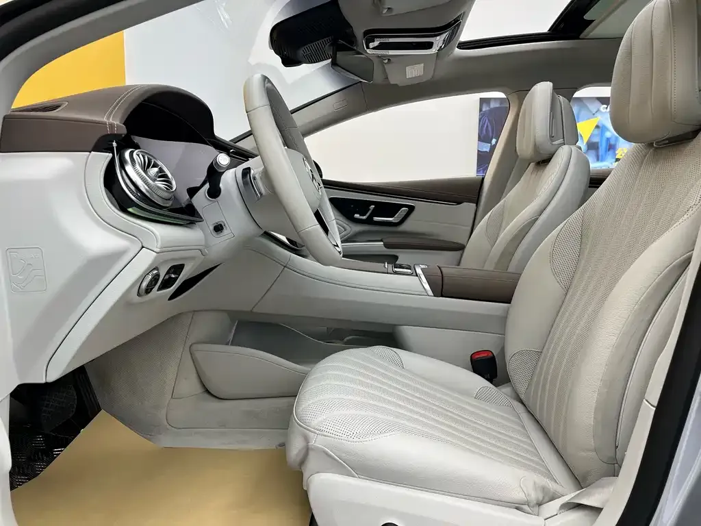 Mercedes-Benz EQS — фото 10