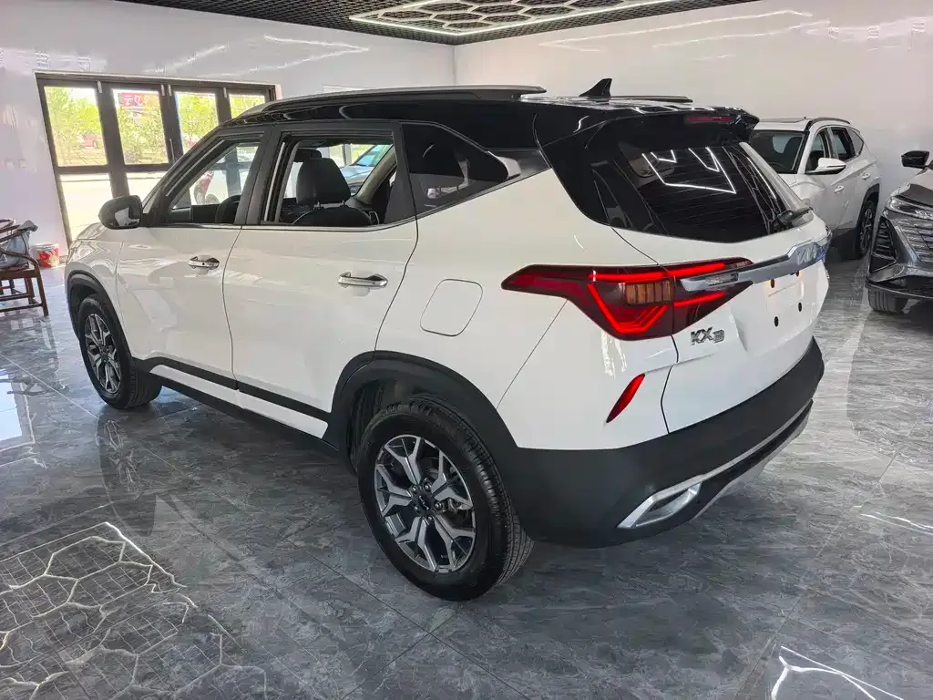 Kia KX3 — фото 10