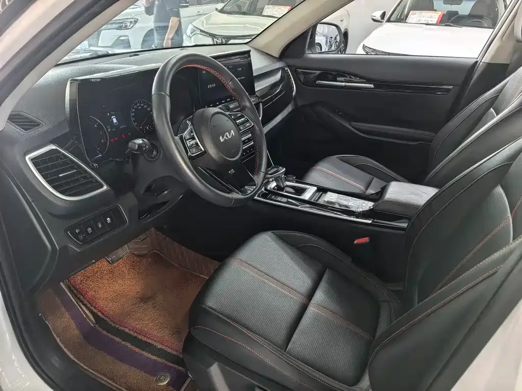 Kia KX3 — фото 3