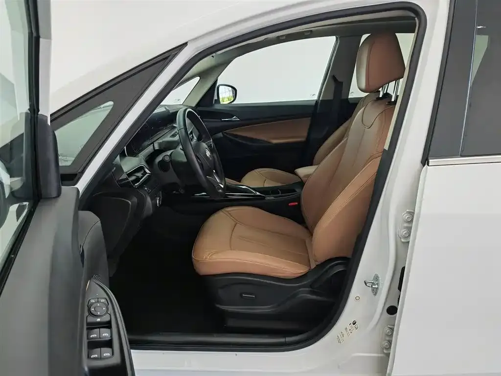 Buick GL6 2023 из CN, фото 8