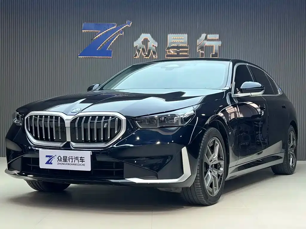 BMW i5