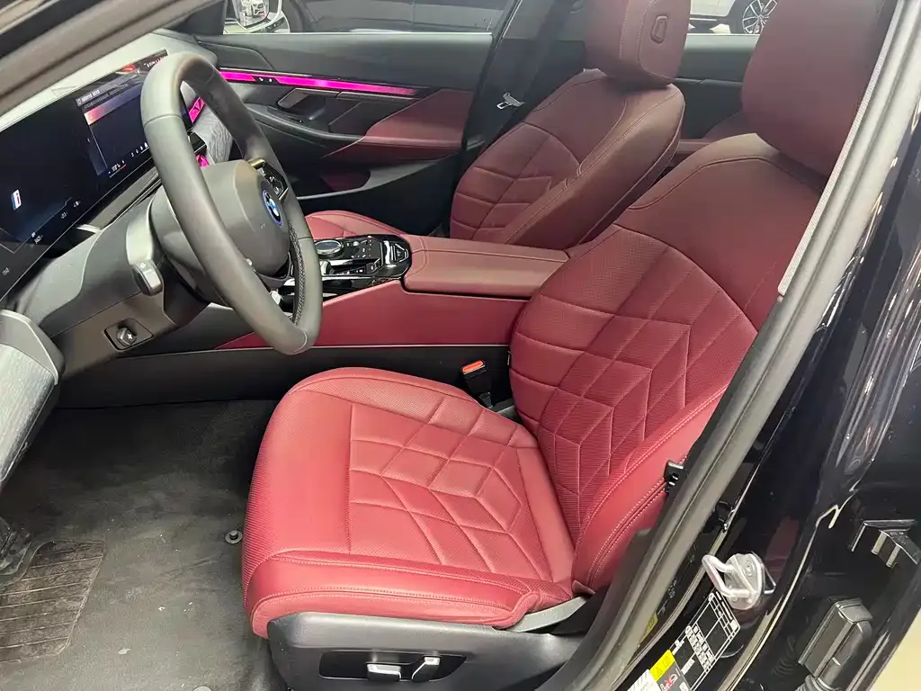 BMW i5 2025 из CN, фото 10