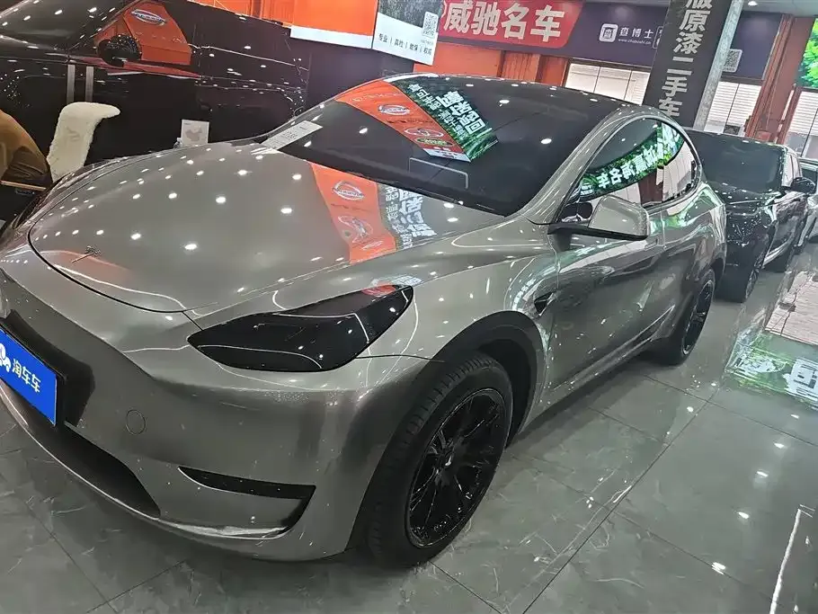Tesla Model Y — фото 1
