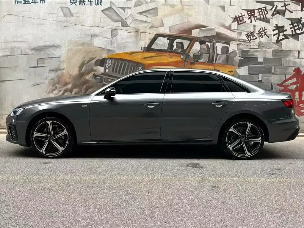 Audi A4L 2024 из CN, фото 4