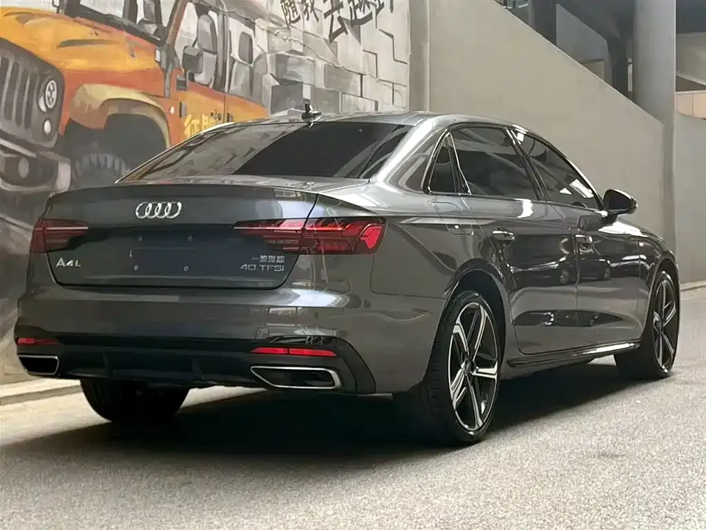 Audi A4L 2024 из CN, фото 2