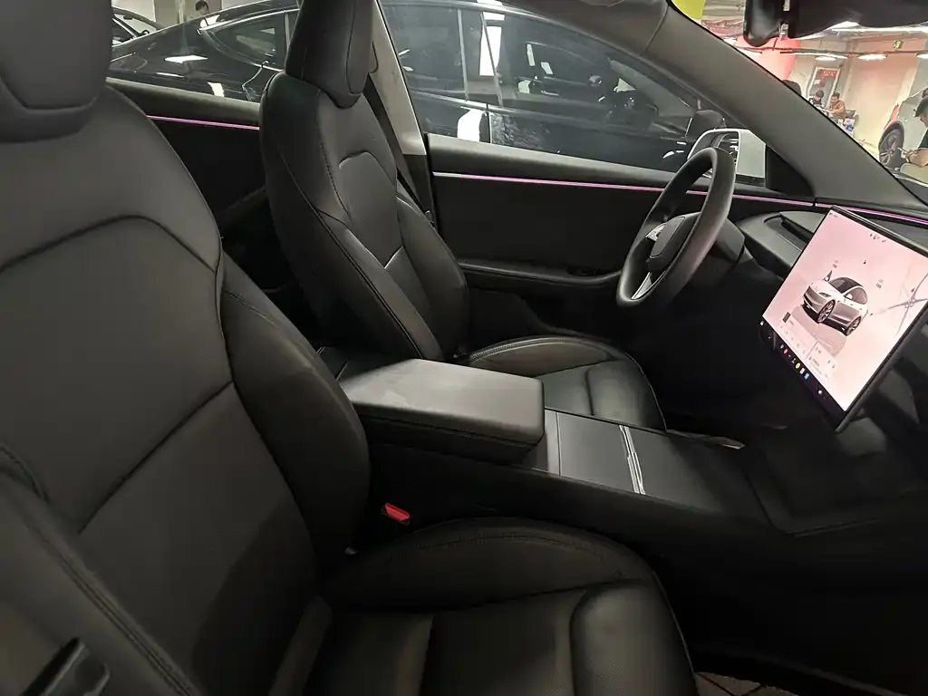 Tesla Model 3 — фото 2