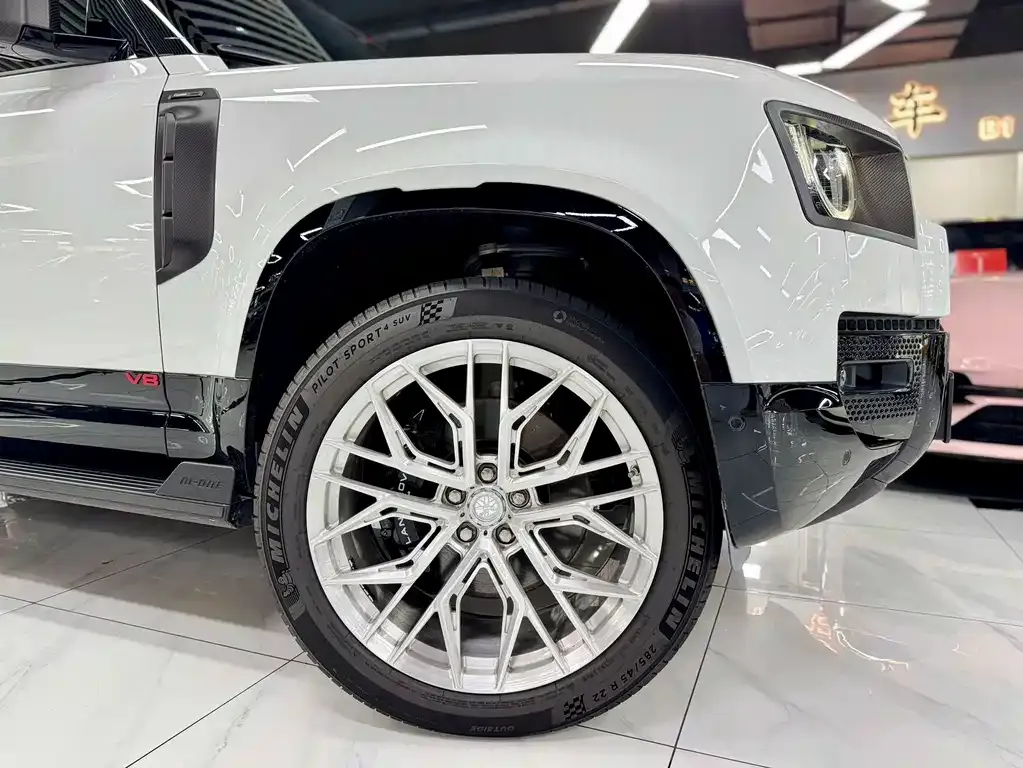Land Rover Defender — фото 4