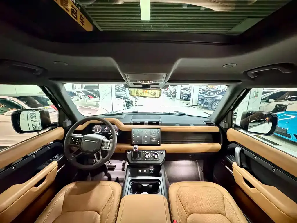 Land Rover Defender — фото 10