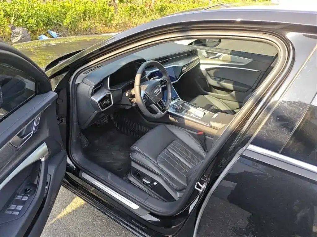 Audi A6L 2023 из CN, фото 7
