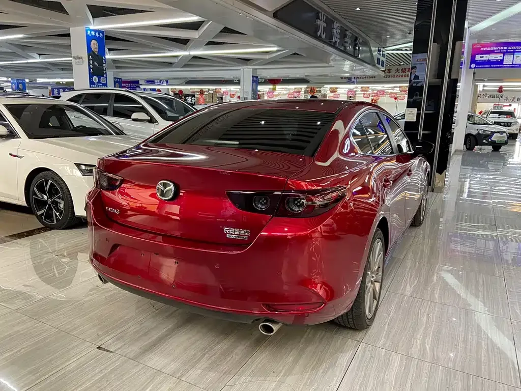 Mazda 3 Axela — фото 10