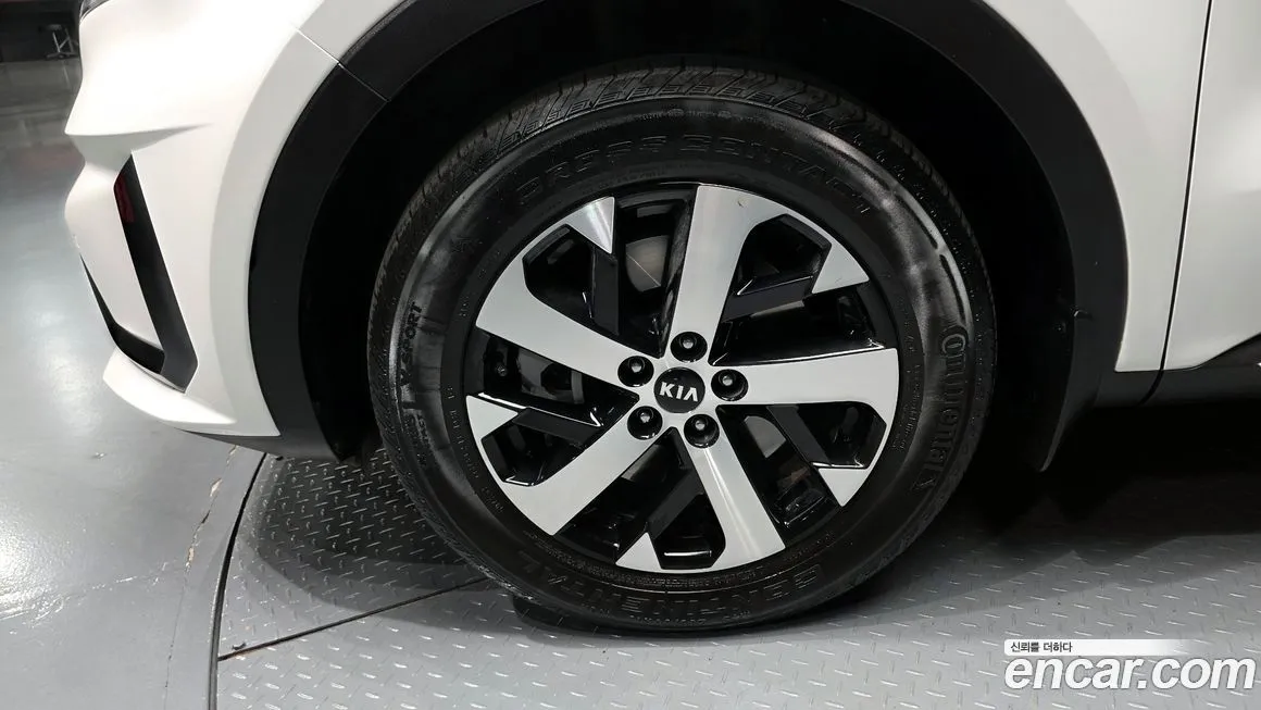 Kia Sorento — фото 7