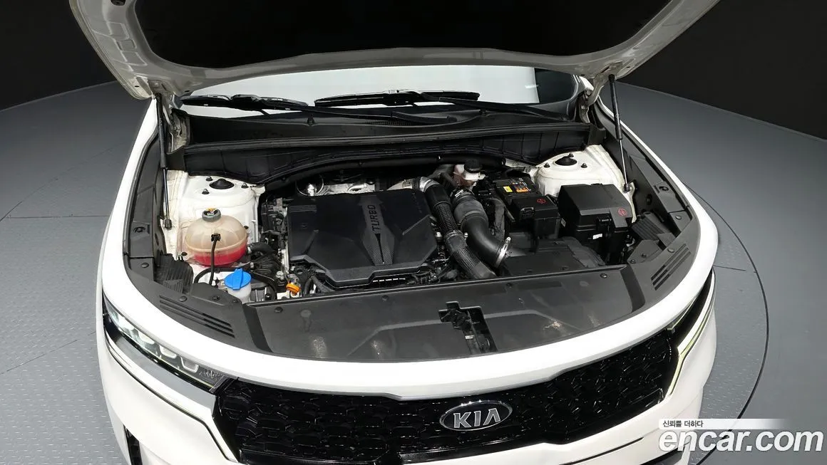 Kia Sorento — фото 8