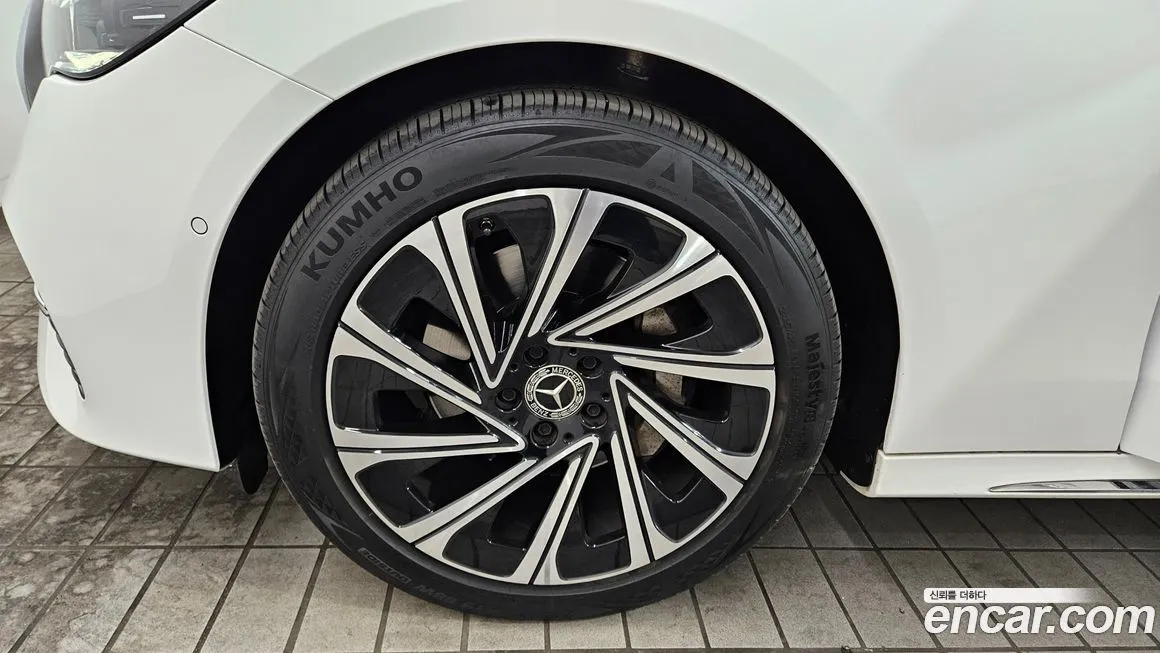Mercedes-Benz E-Class 2024 из KR, фото 8