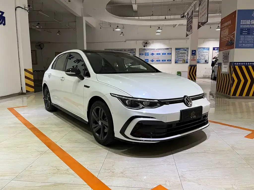 Volkswagen Golf 2022 из CN, фото 5
