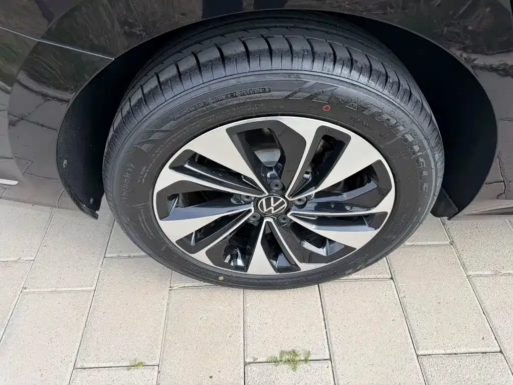 Volkswagen Passat 2022 из CN, фото 3