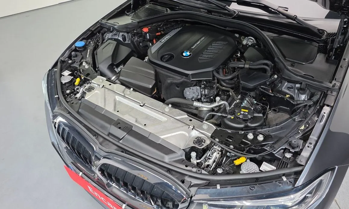 BMW 3-Series 2021 из KR, фото 10