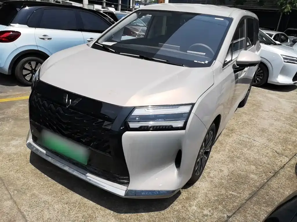 Wuling Starlight 730 New Energy
